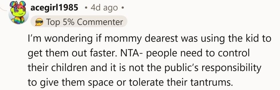 air travel, flight etiquette, parenting, AITA, Reddit, travel stories, entitled parents, plane etiquette, viral stories