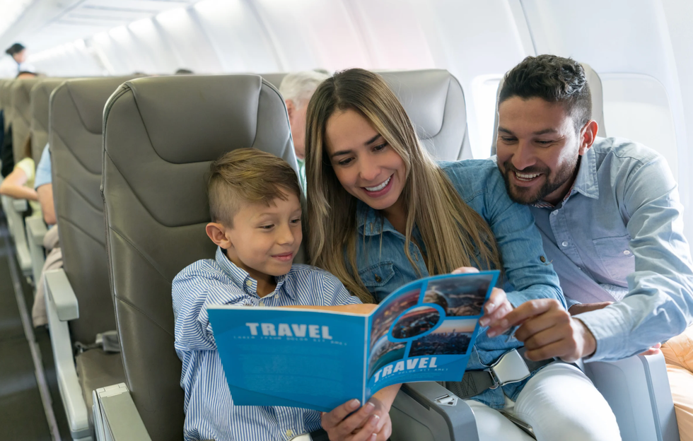 air travel, flight etiquette, parenting, AITA, Reddit, travel stories, entitled parents, plane etiquette, viral stories