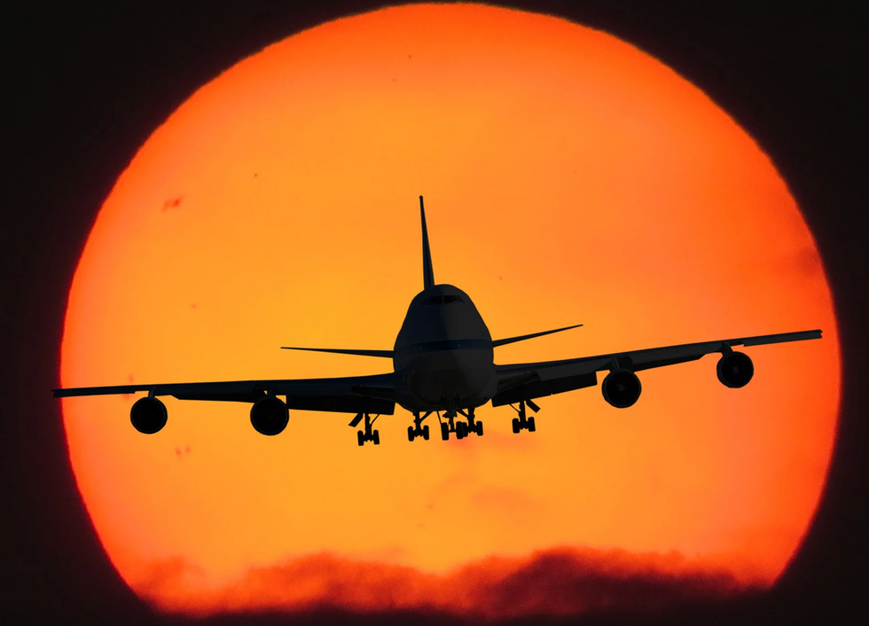 Aviation emergency, Heroic pilots, Aircraft malfunction, Air safety, Atlanta incident, Flight control issues, Brickyard Flight 4439, Trim runaway, Pilot crisis, Aviation safety