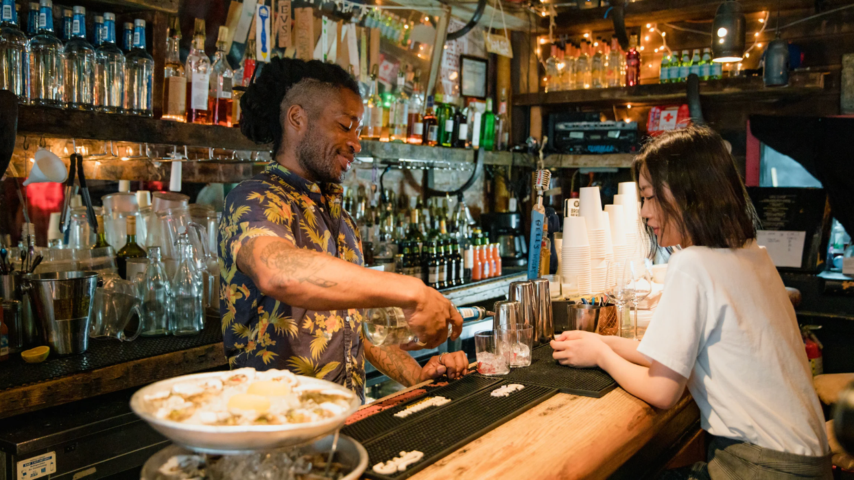 bartender, bystander intervention, bar safety, Max Gutierrez, Trinity Allie, viral tweet, secret note, women's safety, harassment, good news