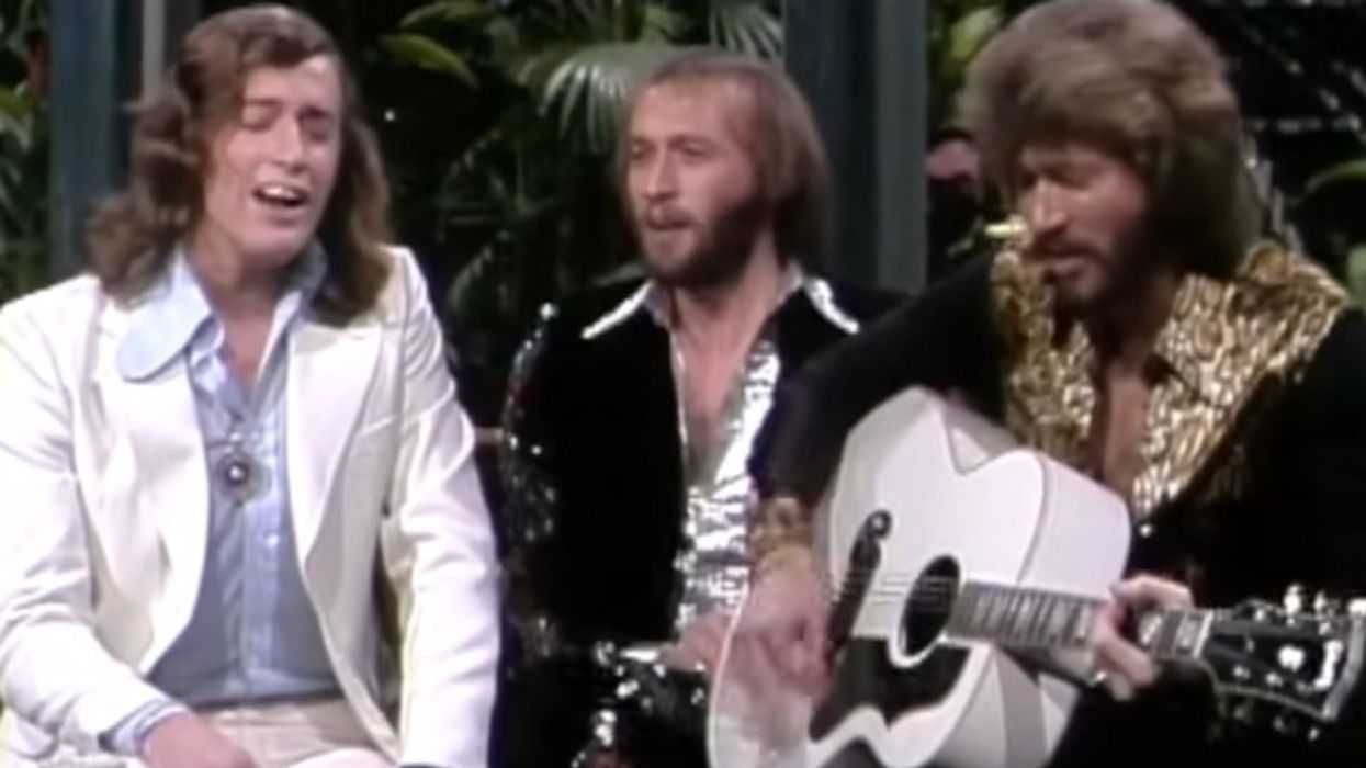 Bee Gees, Johnny Carson, The Tonight Show, Massachusetts, acoustic performance, Maurice Gibb, harmonies, viral clip, 1973, Gibb brothers