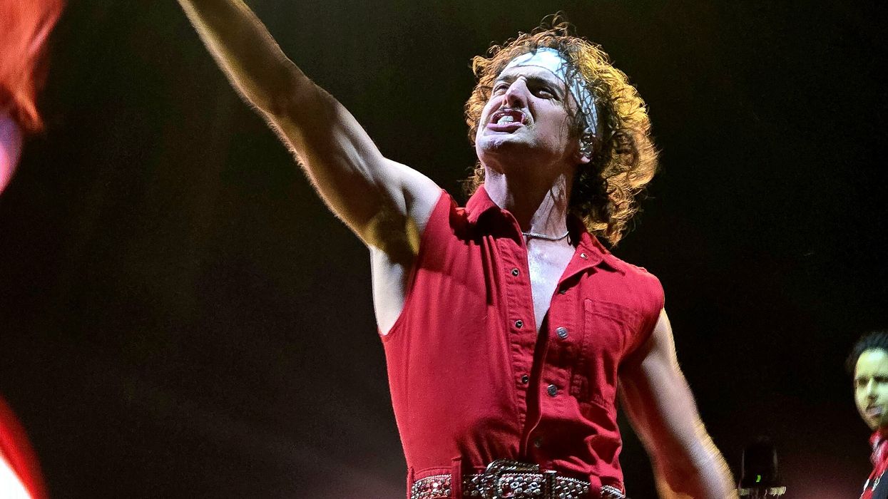 benson boone, singer, music, pop, coachella, queen