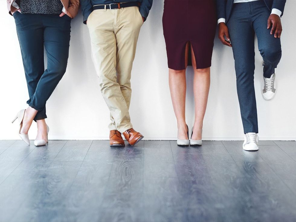 body language, executives, deeper conversations, body cues, tone, hesitation, nonverbal signs, reading the room