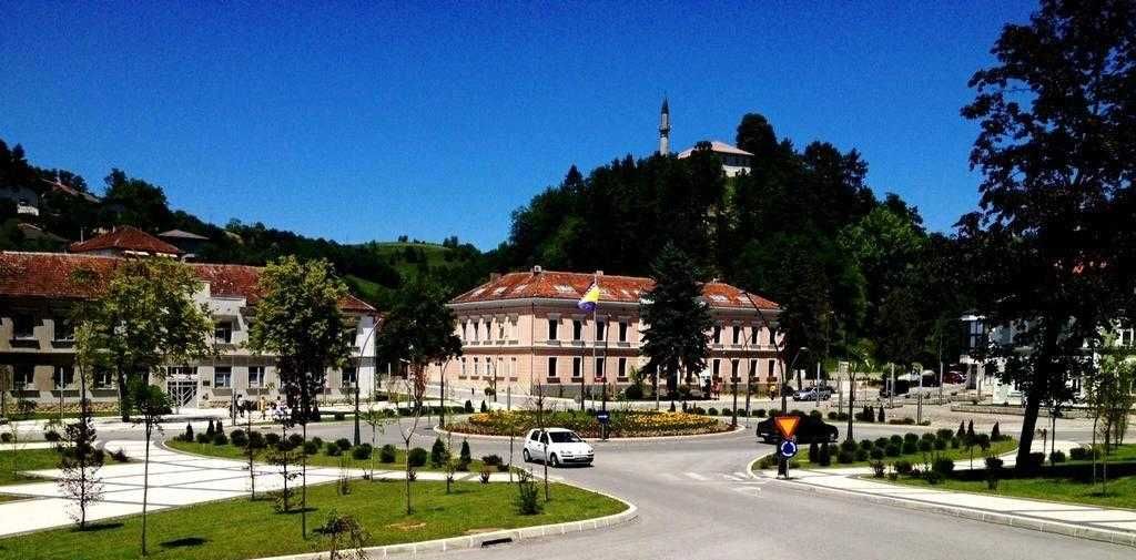 Bosnia and Herzegovina, New Square, Cazin, documented, vendor, market, local business, 500 miles, Europe