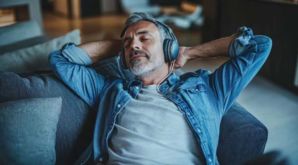 British Academy of Sound Therapy, slow tempo, heart rate, blood pressure, breathing rate, focus music, relaxation science, soothing sounds