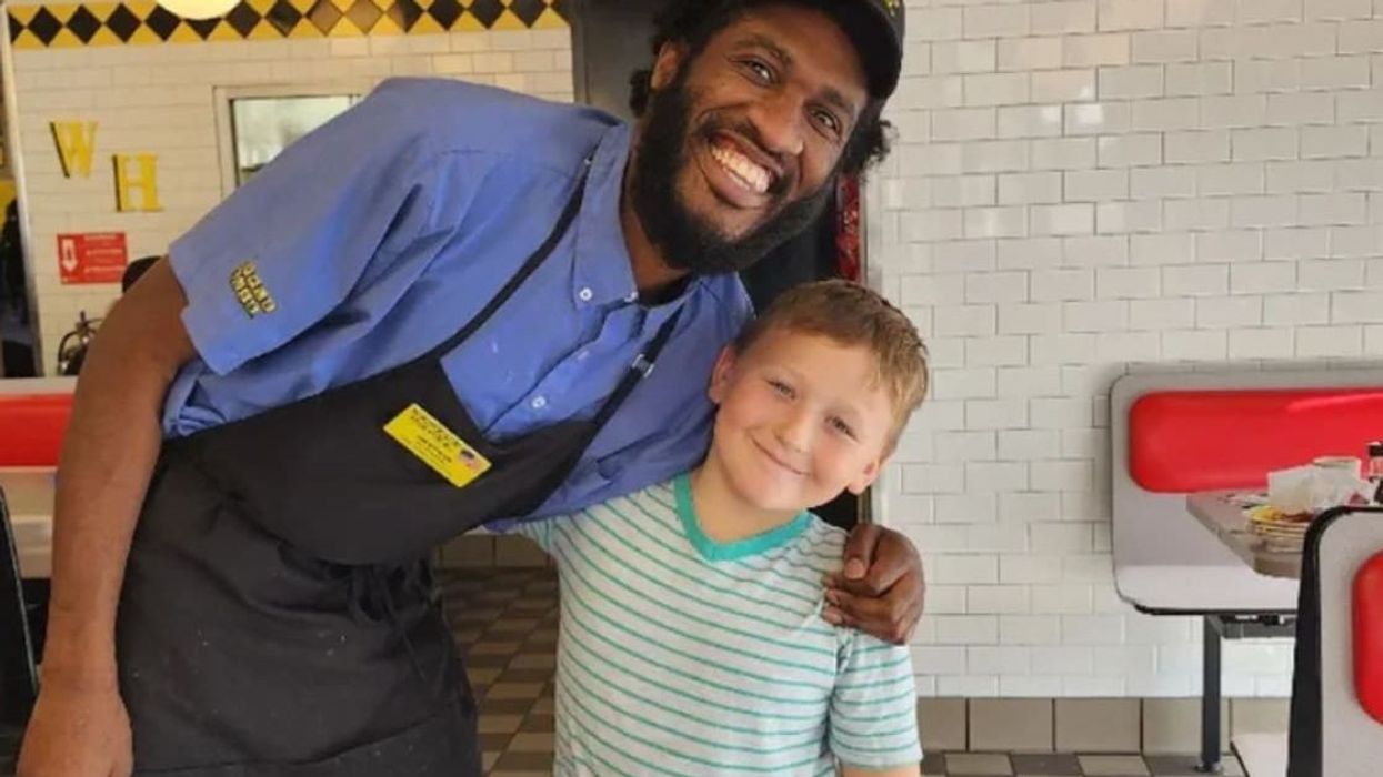 8-year boy raises $120,000 to support his favorite waiter after learning he was going through hard times