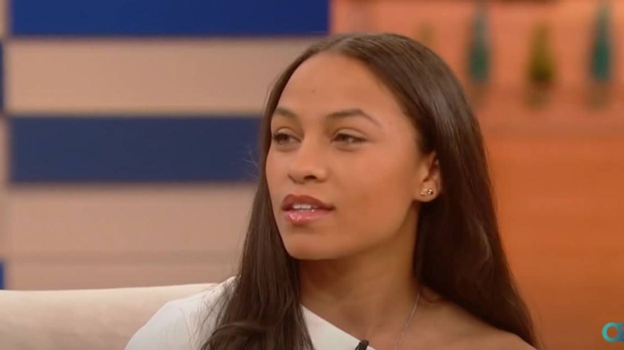 Woman texted her late dad every day for 4 years, receives a reply on his death anniversary