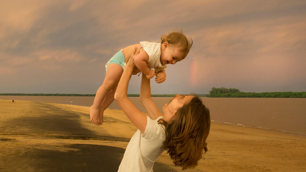 family, adoption, wholesome, foster care, domestic violence, siblings, Hannah Robinson, tiktok