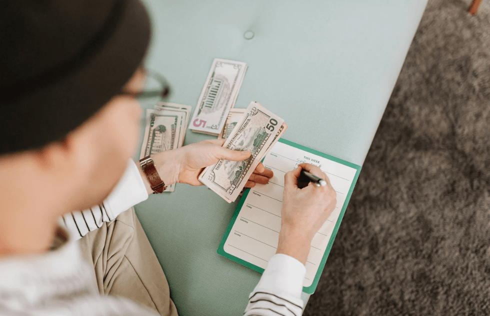 gen z budget, cost of living, minimum wage, millennial rage, financial struggle, reddit viral, living wage, economic policy, paycheck to paycheck, wage gap