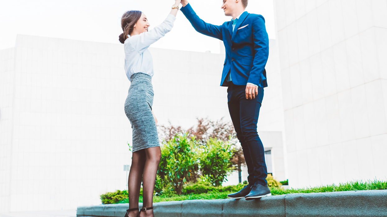 height difference relationships, tall woman short man, Jovana Instagram, dating preferences, short king, relationship advice, viral love story, confidence in dating