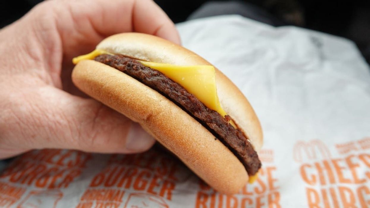 Iceland live streams a McDonald's cheeseburger from 2009 and it still looks the same