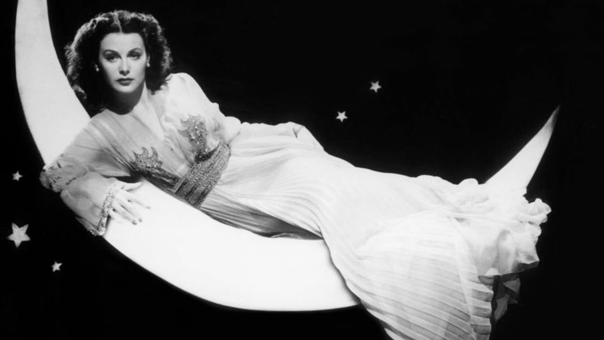 How Hollywood star Hedy Lamarr co-invented the key technology behind WiFi