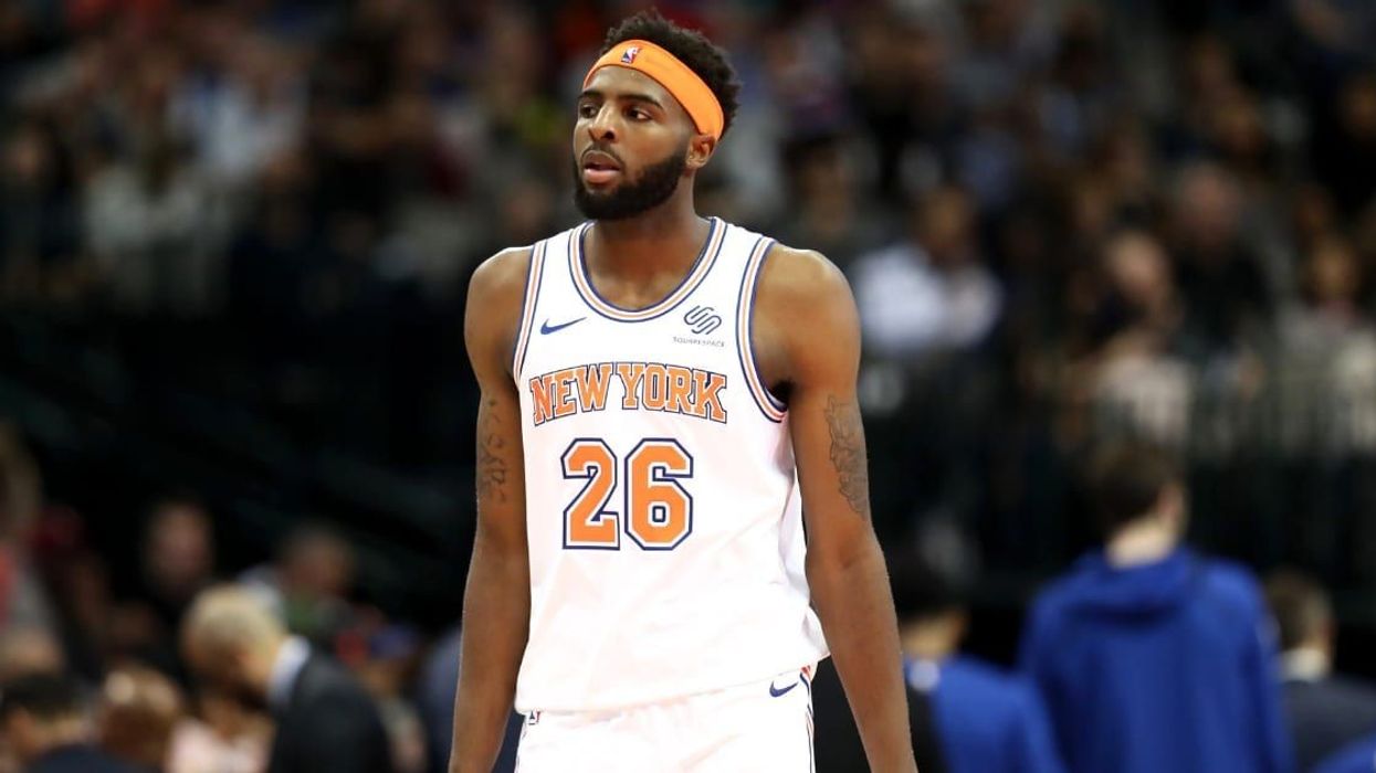 NBA player invites former high school coach to be his roommate for a heartwarming reason