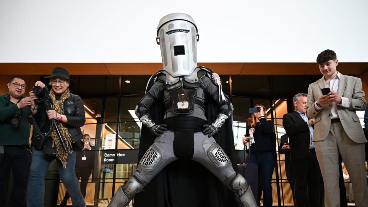 How a man wearing a bin on his head stood for London mayor election and became an internet sensation