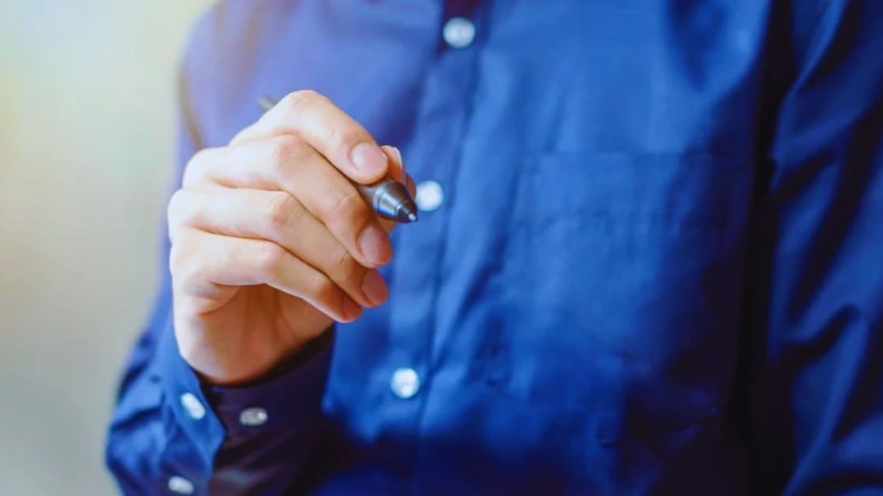 Interesting reason why men and women have buttons on opposite sides of their shirts