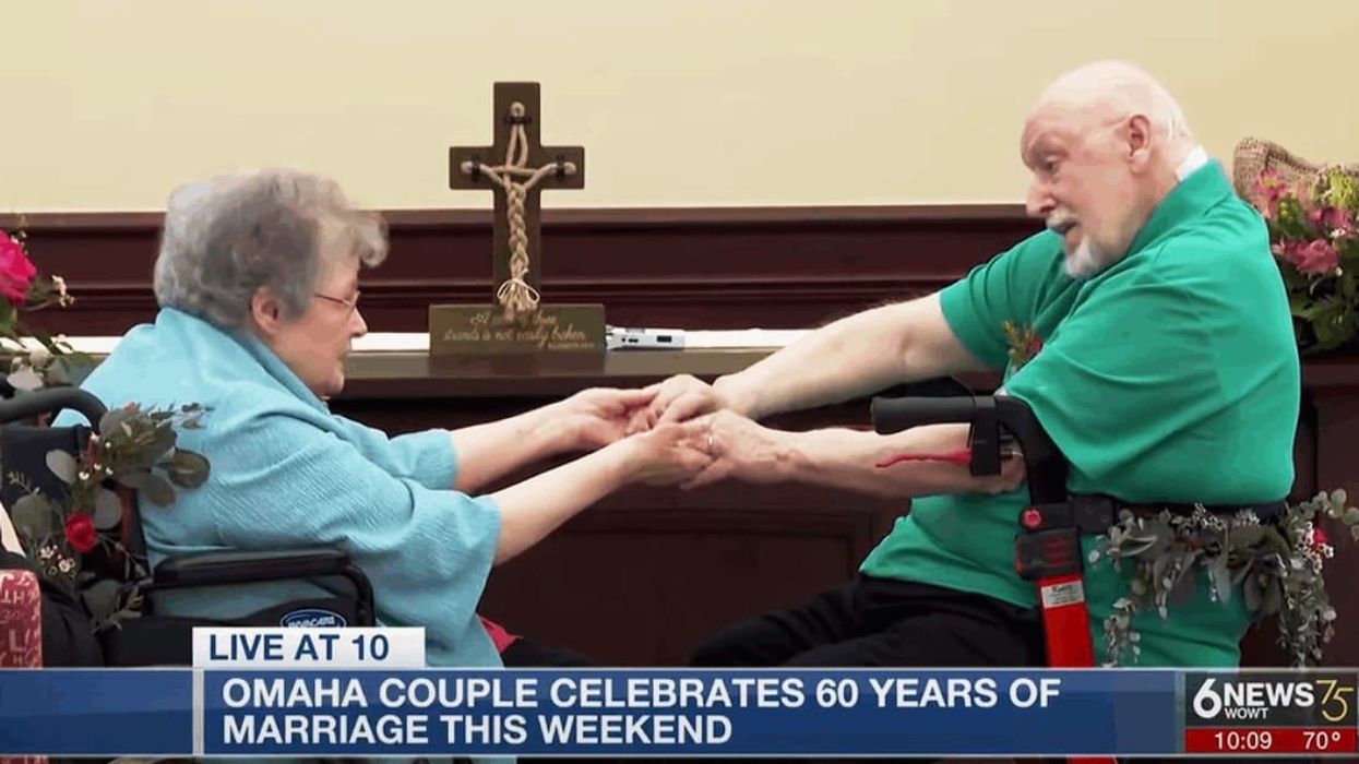 After 60 years, man surprises wife with the dream wedding she never got to have