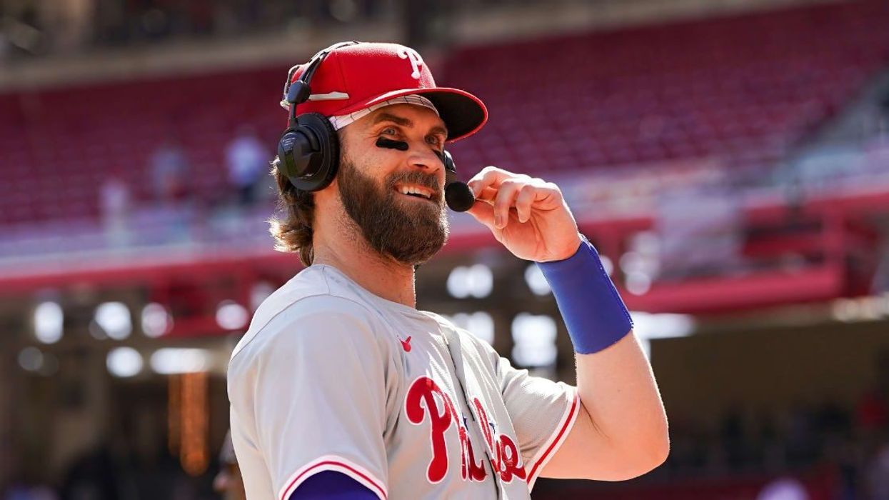 Baseball star Bryce Harper steps up as wingman and helps a young fan ask a girl to prom