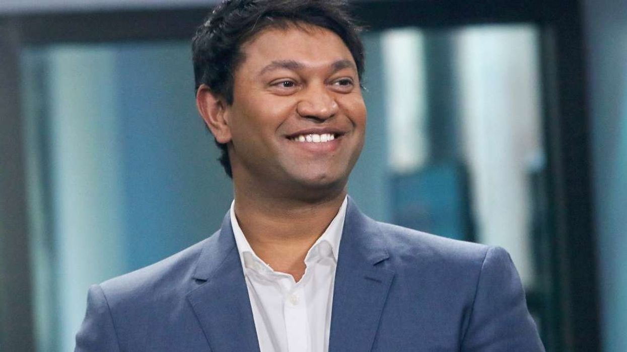 Boy who went missing 25 years ago finds his mom 6200 miles away using Google Earth