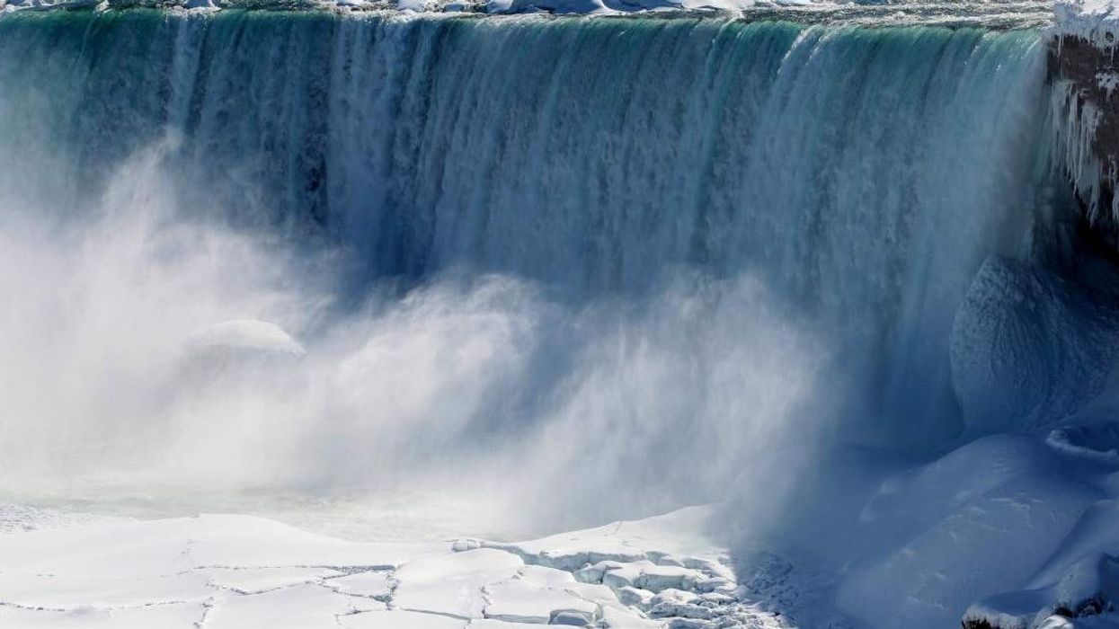 Strange things scientists discovered after blocking the water of Niagara Falls in 1969