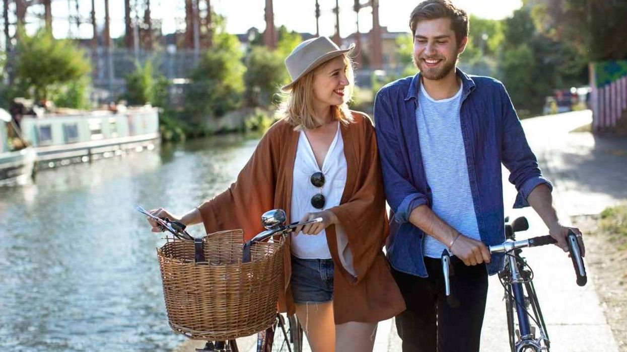 Body language expert shares 3 unmistakable signs of someone being attracted to you on a date