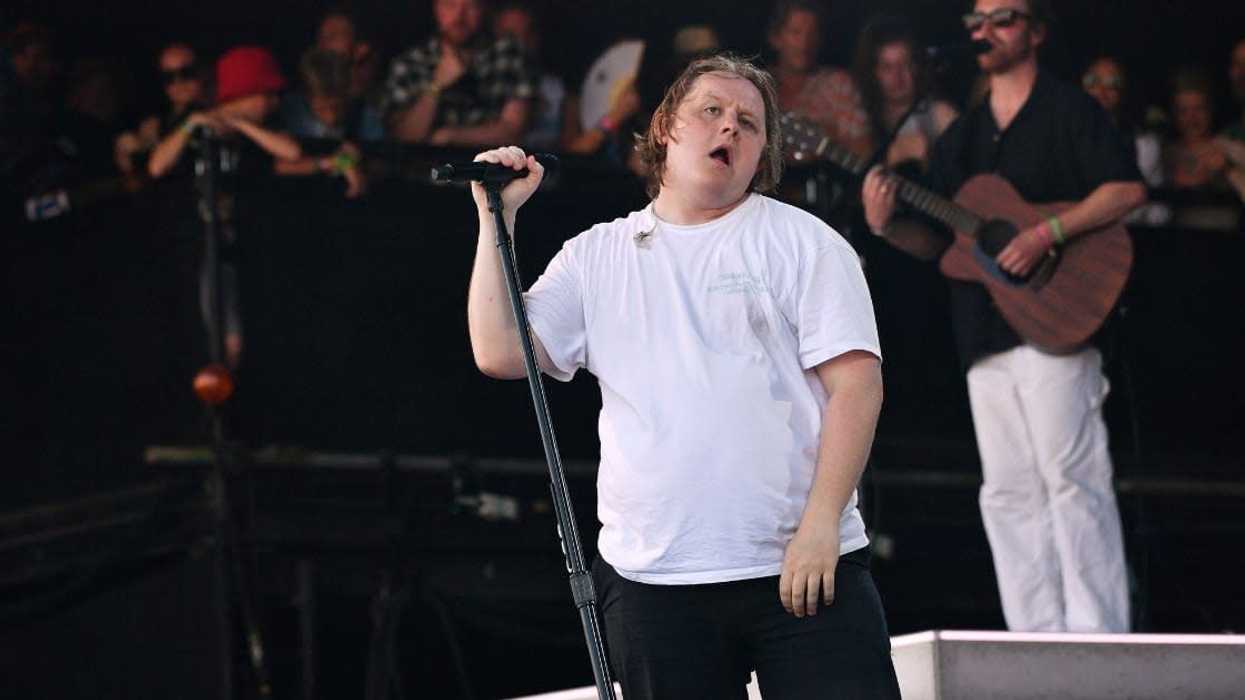 Lewis Capaldi had Tourette syndrome tics onstage and his fans' response gave us goosebumps