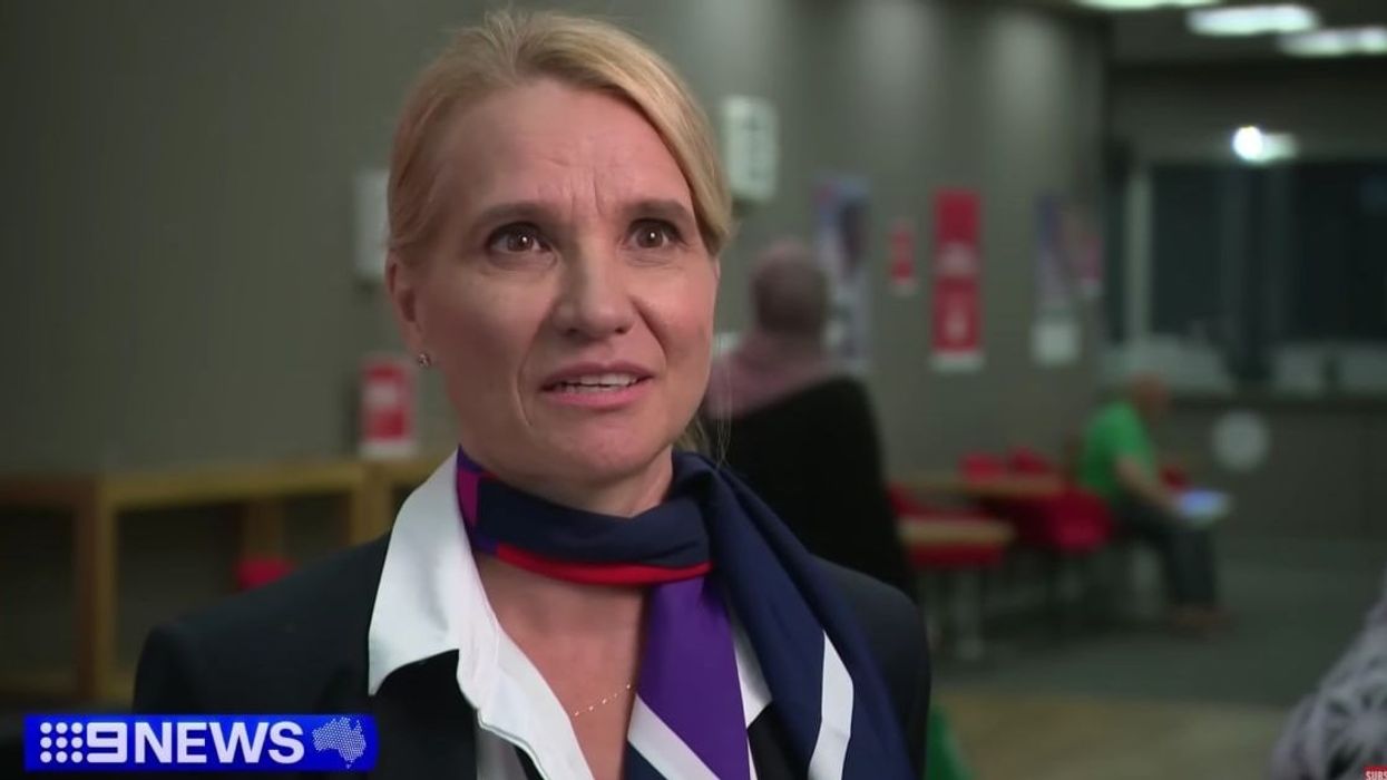 Bank employee saves elderly customer from losing millions to scam by asking one simple question