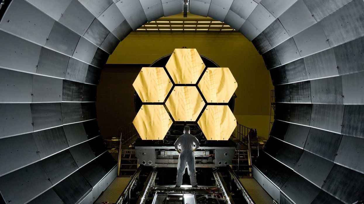 James Webb Space Telescope, mirrors, westward winds, atoms, atmosphere, astronomers, helium ocean