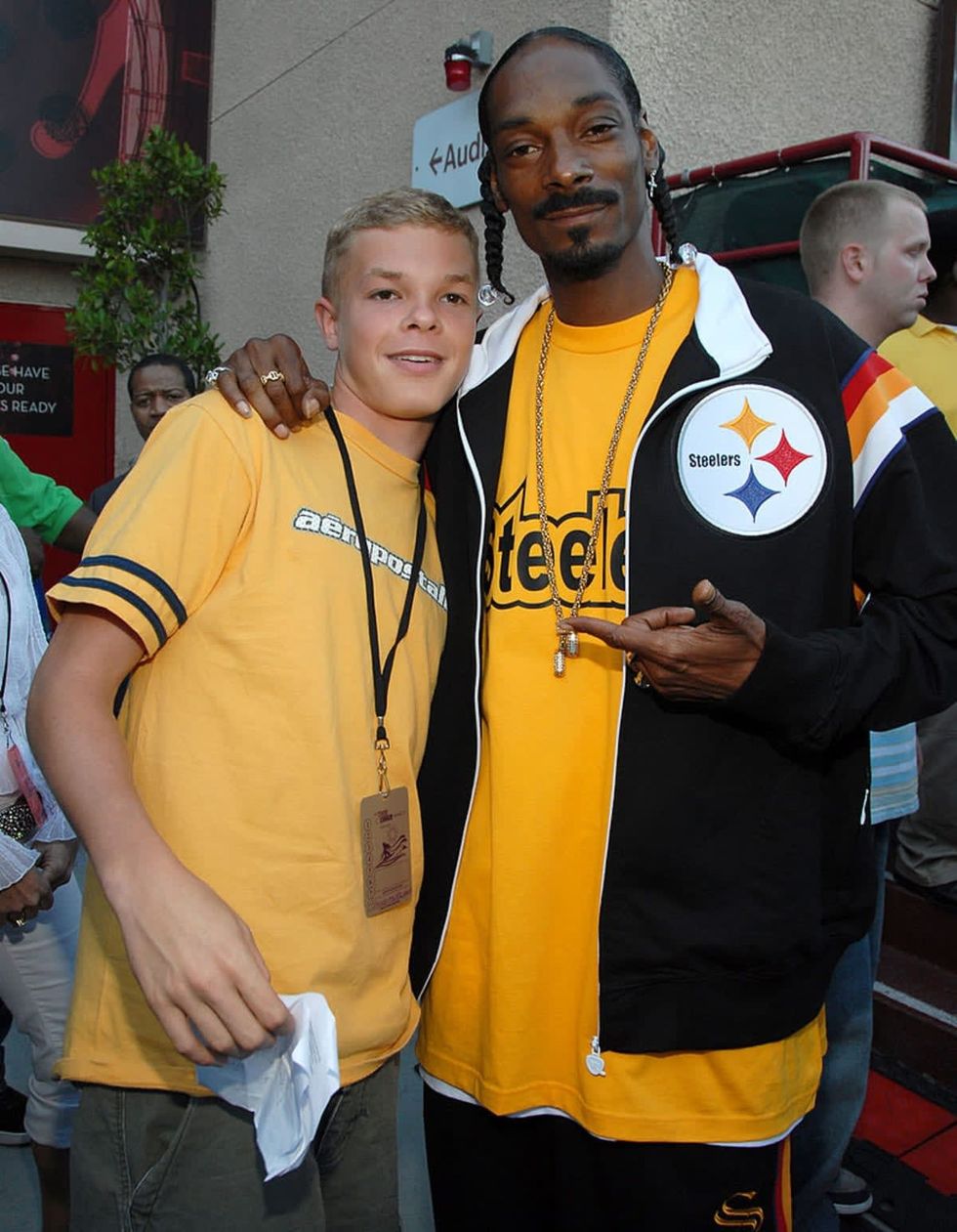 Jason McElwain and Snoop Dogg during 2006 Teen Choice Awards - Audience and Backstage at Gibson Amphitheatre in Universal City, California, United States. (Photo by KMazur/WireImage)