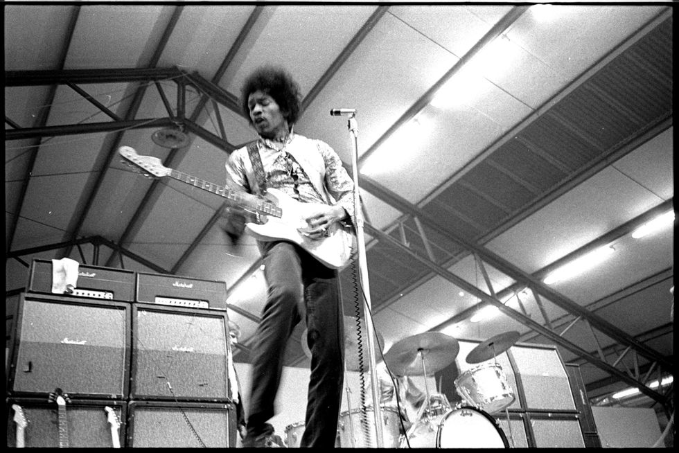 jimi hendrix, the '60s, hendrix guitar, hendrix on stage, jimi