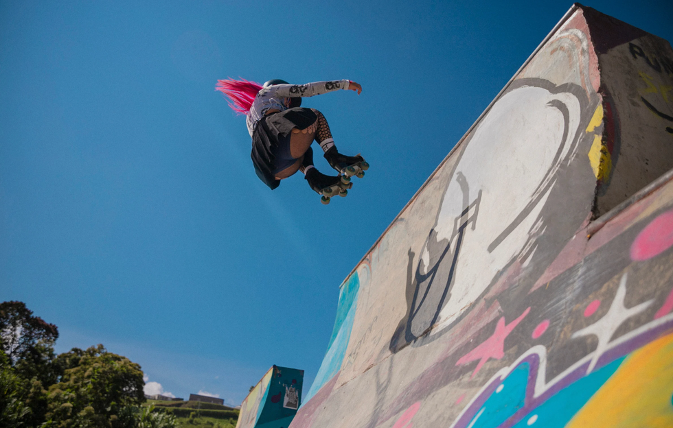 kindness, viral story, heartwarming, parenting, skateboarding, gender stereotypes, community, good news, breaking stereotypes, teenagers