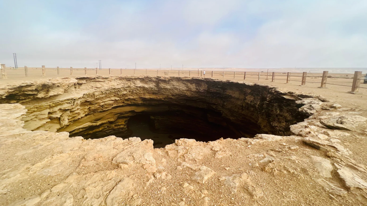 Kola Superdeep Borehole, deepest hole on Earth, Russia, geology, drilling, Mariana Trench, sounds of hell, Earth's crust, science mystery, China drilling