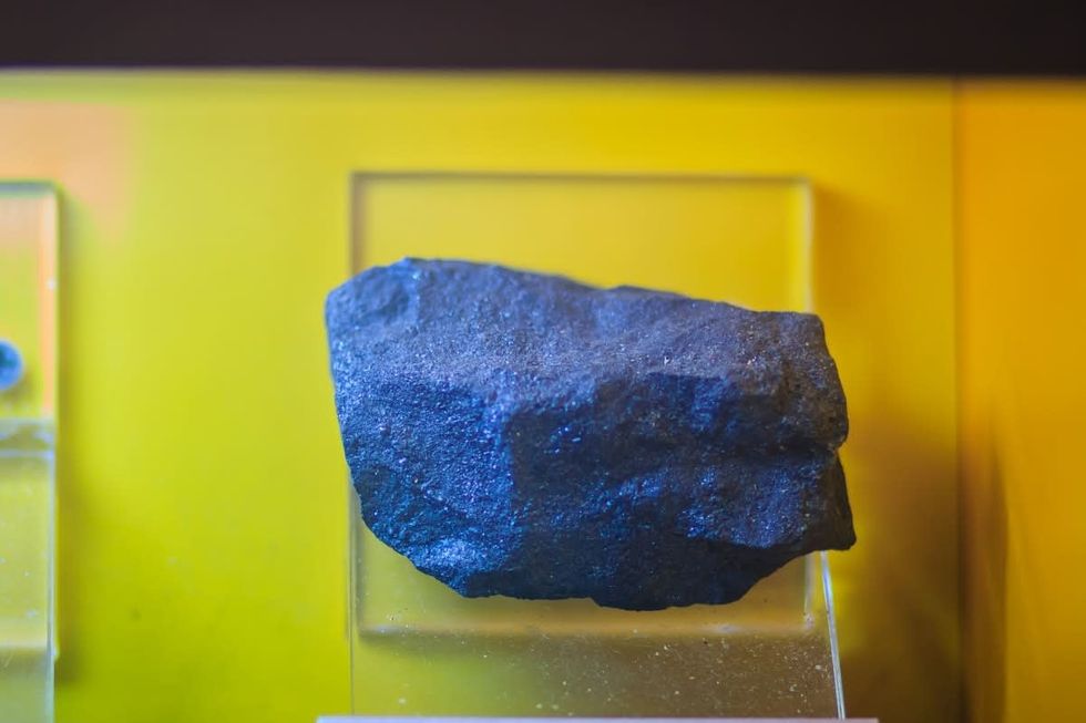 Magnetite rock specimen from mining and quarrying industries. (Representative Image Source: Getty Images | Kwhisky)