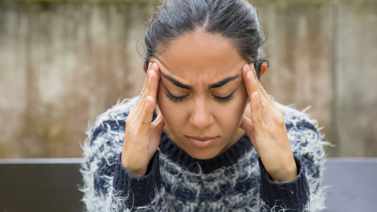migraine, headache, migraine relief, health hack, TikTok, natural remedy, pain relief, chronic pain, wellness, hot water therapy