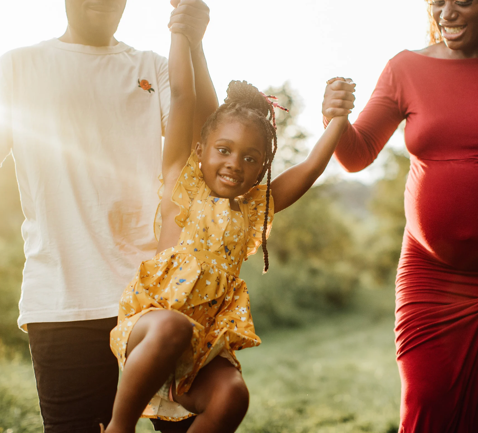 moving with kids, parenting win, dad powerpoint, family move, viral video, instagram parenting, teacher dad, greg karlton sherman, lorelle sherman, snellville georgia