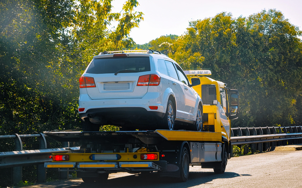 parking dispute, rude neighbor, HOA rules, towing car, Reddit, AITA, entitlement, neighbor drama, property rights, viral story