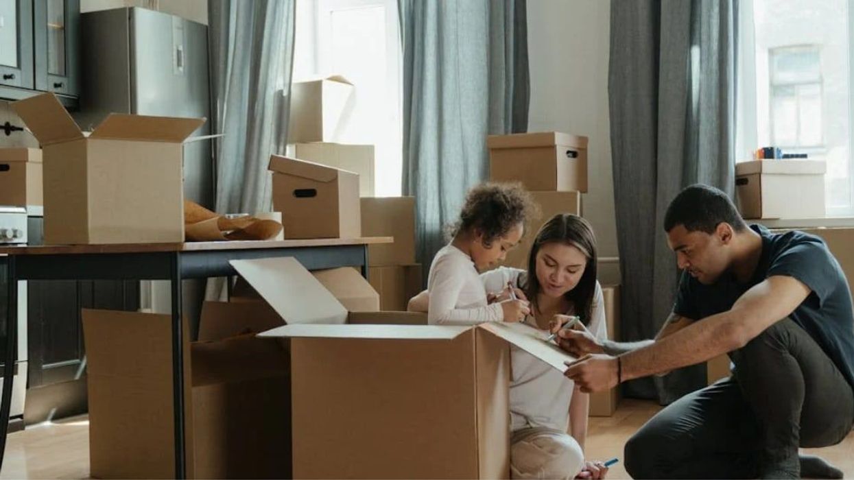 Couple moving into their first home finds heartwarming letter left by previous owners