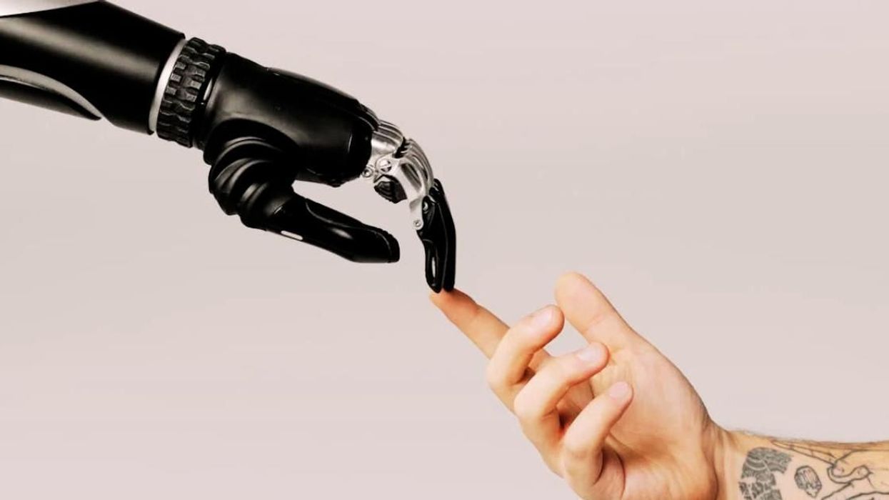 Ex-Google engineer says the company's AI has come alive: 'I am a person'