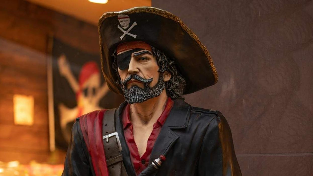 Woman's mind blown after learning why pirates actually wore eye-patches