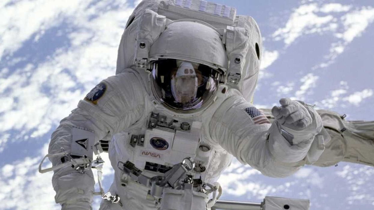 NASA astronaut shares fascinating video showing how they sleep in space in zero gravity