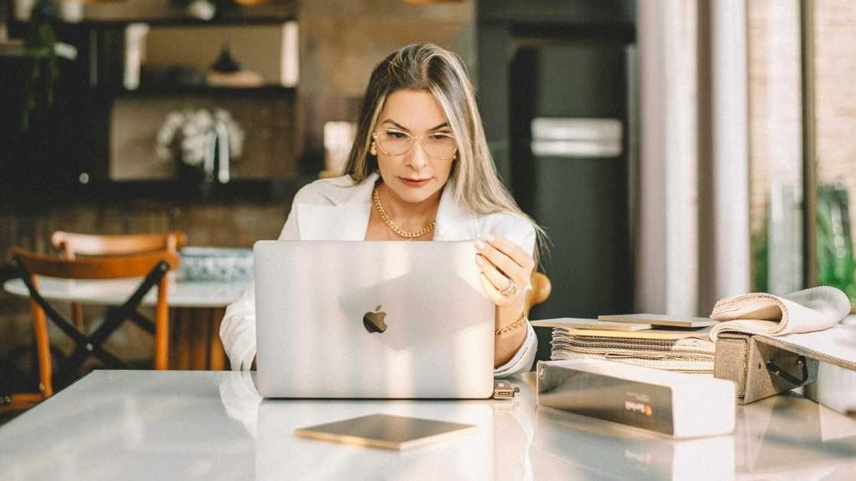 Woman sent mail about taking a mental health day and her boss' reply is winning the internet