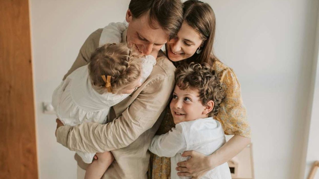 Psychotherapist shares 5 ways to create 'core memories' for your kids and it doesn't involve parties or trips