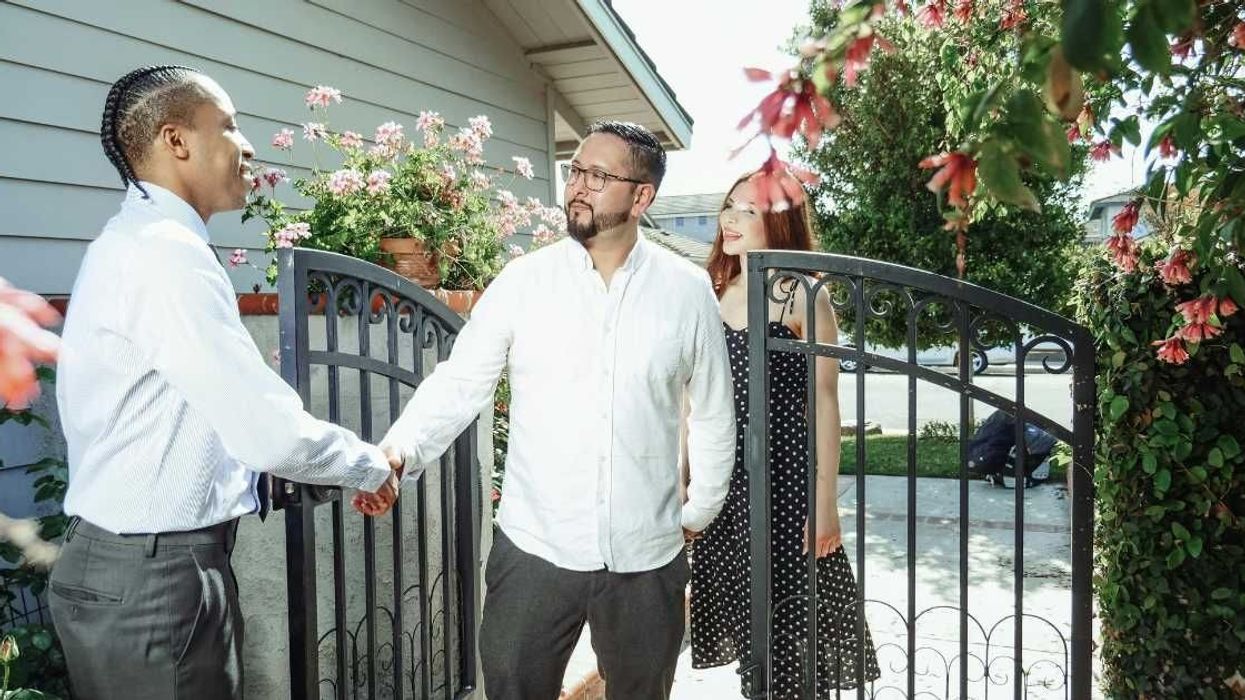 Man makes unbelievable discovery after swapping homes with complete stranger
