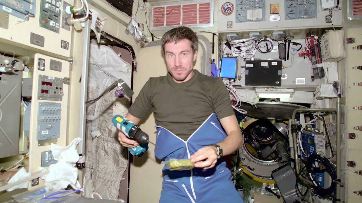 Sergei Krikalev, Mir space station, Soviet Union collapse, Russian cosmonaut, longest space missions, space history, space exploration, MIR mission, Anatoly Artsebarsky, Helen Sharman