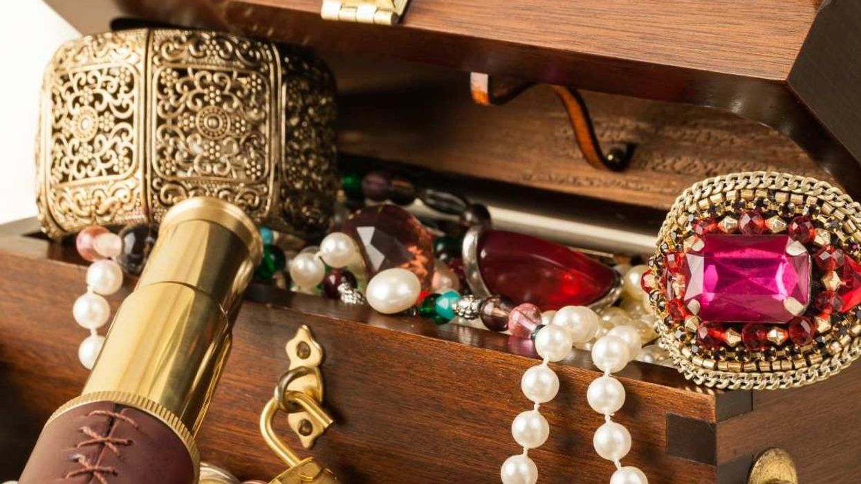 Archaeologists stumble upon rare ancient jewels and ornaments in mysterious cave