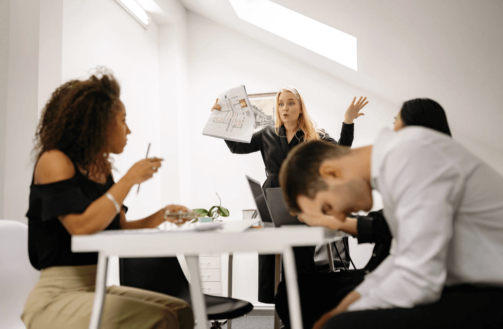 workplace boundaries, unpaid labor, quiet quitting, great resignation, Reddit, viral stories, employee rights, micromanagement