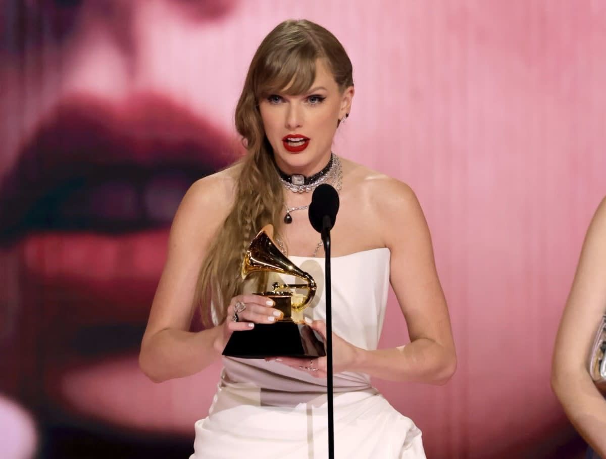LOS ANGELES, CALIFORNIA - FEBRUARY 04: Taylor Swift accepts the Album Of The Year award for 
