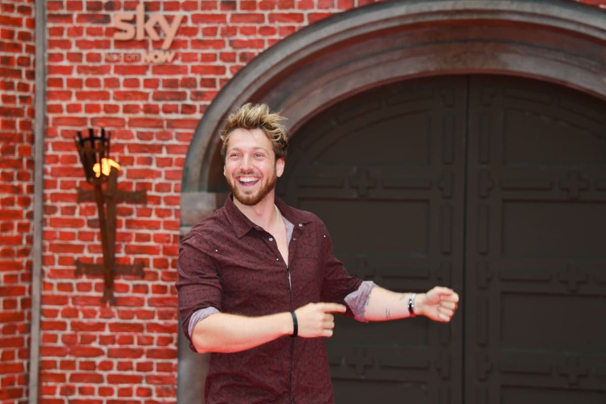 Image Source: Sam Thompson attends the Sky Group Premiere of