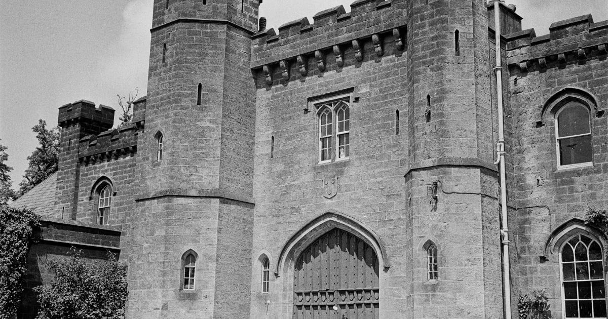 Representational Image Source : Exterior view of Chiddingstone Castle near Edenbridge in Kent, June 12th 1958. (Photo by Evening Standard/Hulton Archive/Getty Images)