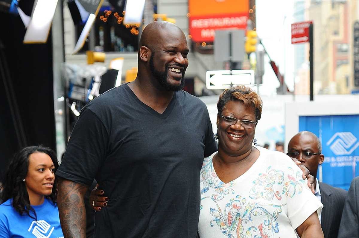 Image Source: Shaquille O'Neal and his mother Lucille O'Neal are seen outside Good Morning America on August 1, 2013 in New York City. (Photo by Raymond Hall/FilmMagic)