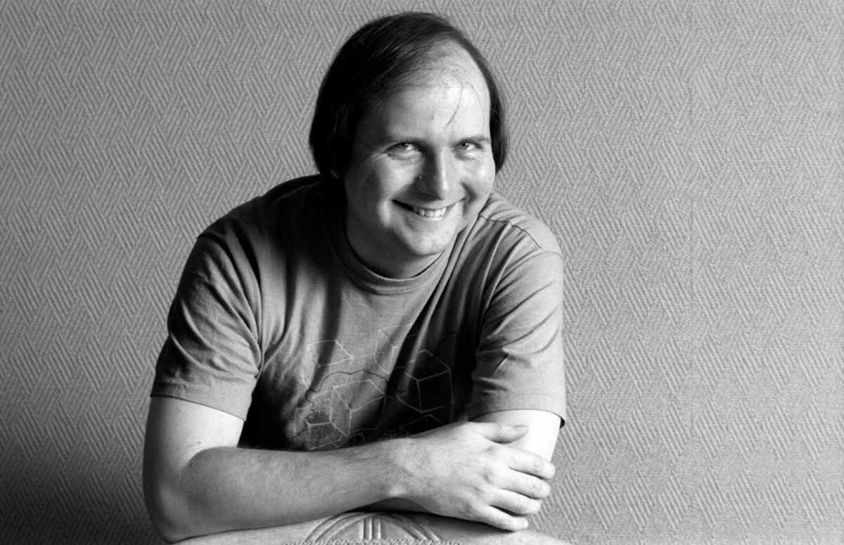 Image Source: Portrait of Danny Hillis, from Thinking Machines/Applied Minds, at the annual PC Forum, Tucson, Arizona, 1990. (Photo by Ann E. Yow-Dyson/Getty Images)